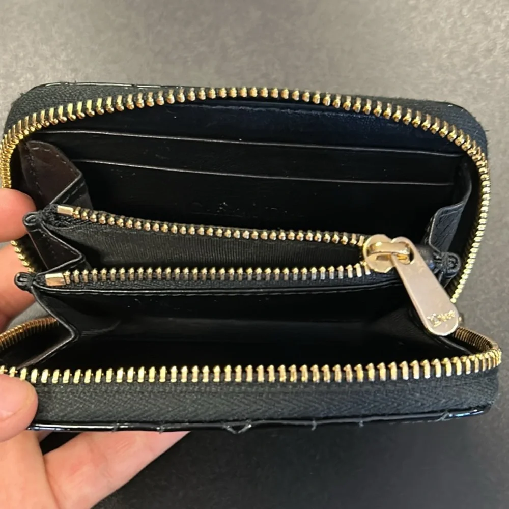 Mini lady Dior Gardena wallet in good condition.